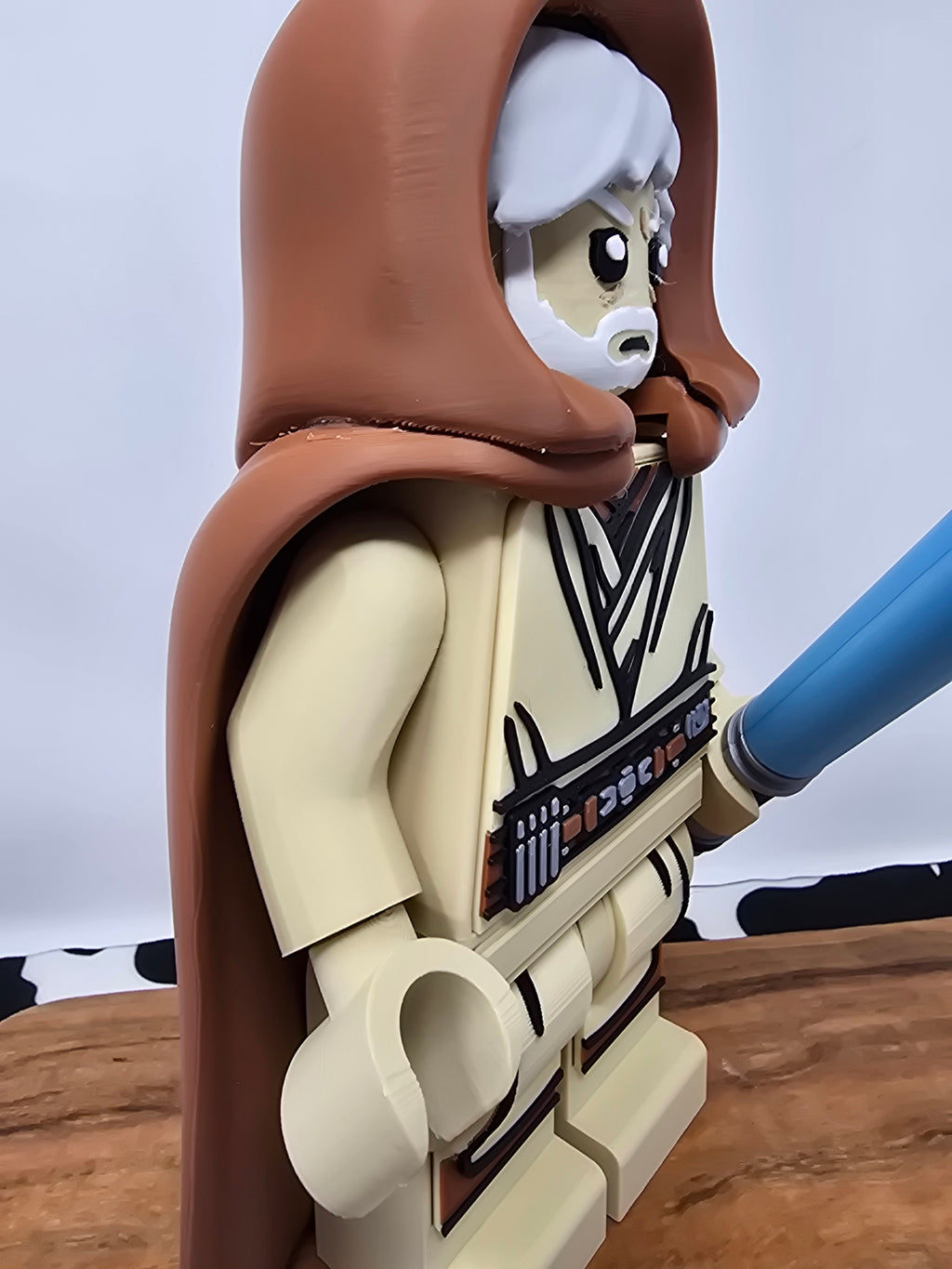 Desert Sentinel – Glow Blade Brick Figure