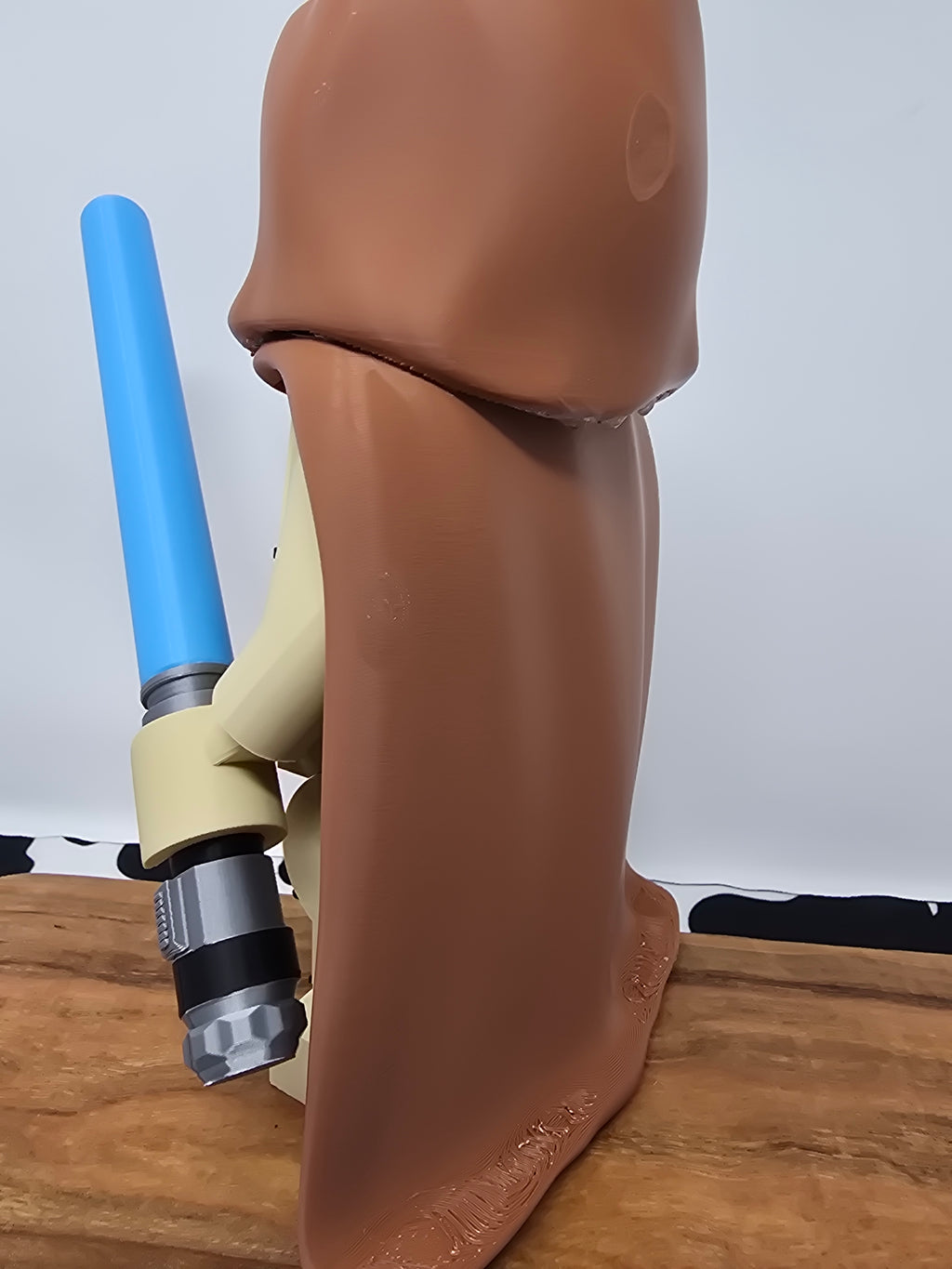 Desert Sentinel – Glow Blade Brick Figure