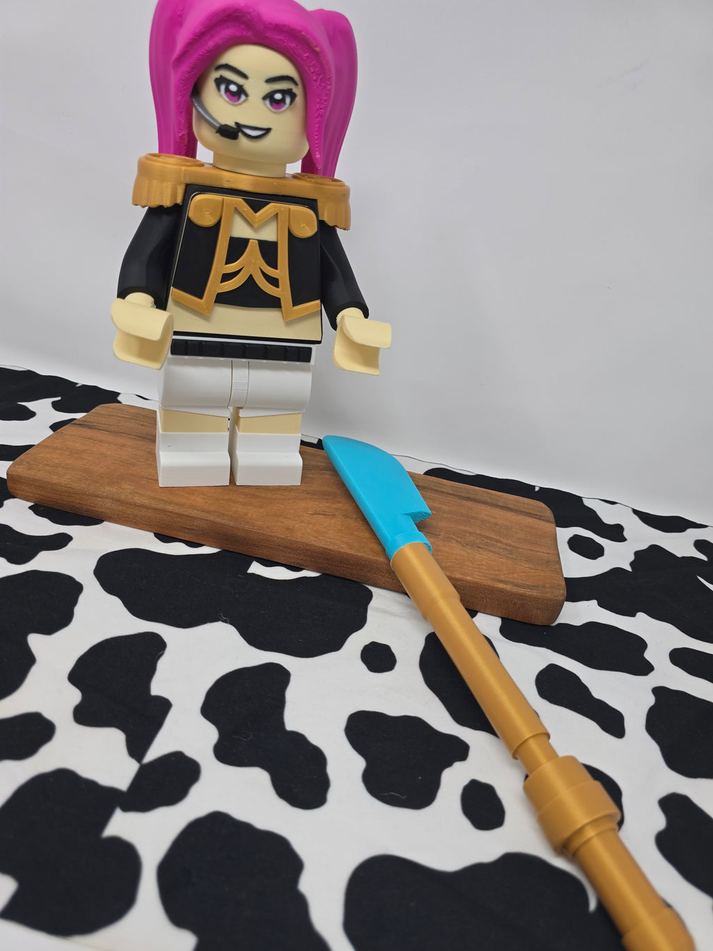 Neon Pulse Brick Figure